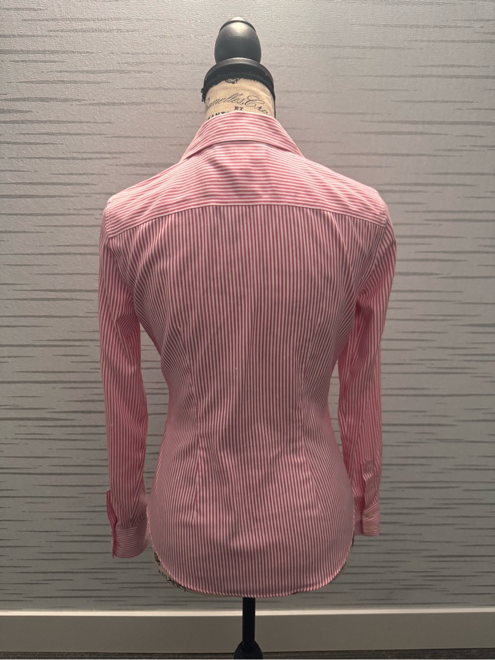 Banana Republic Classic Pink Striped Button-Down Shirt - Size 0P - Picture 3 of 7